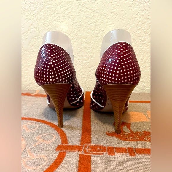 MISS SIXTY Burgundy White Perforated Pumps. Made In Italy. EU Sz 38 US Sz 8 - Picture 6 of 8